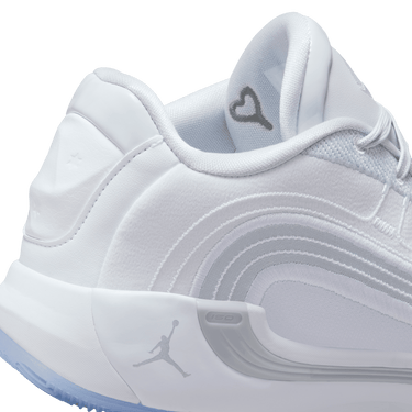 LUKA 4 PF BASKETBALL SHOES