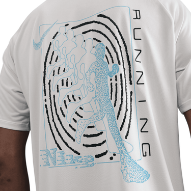 NIKE STRIDE MEN'S DRI-FIT ADV SHORT-SLEEVE RUNNI NG TOP