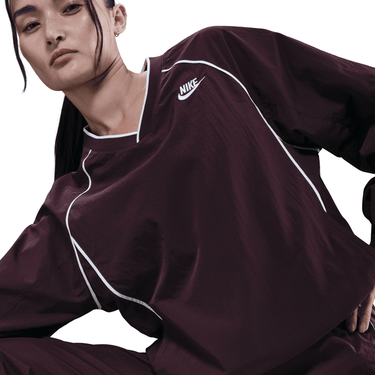 NIKE SPORTSWEAR WINDRUNNER WOMEN'S PULLOVER TOP