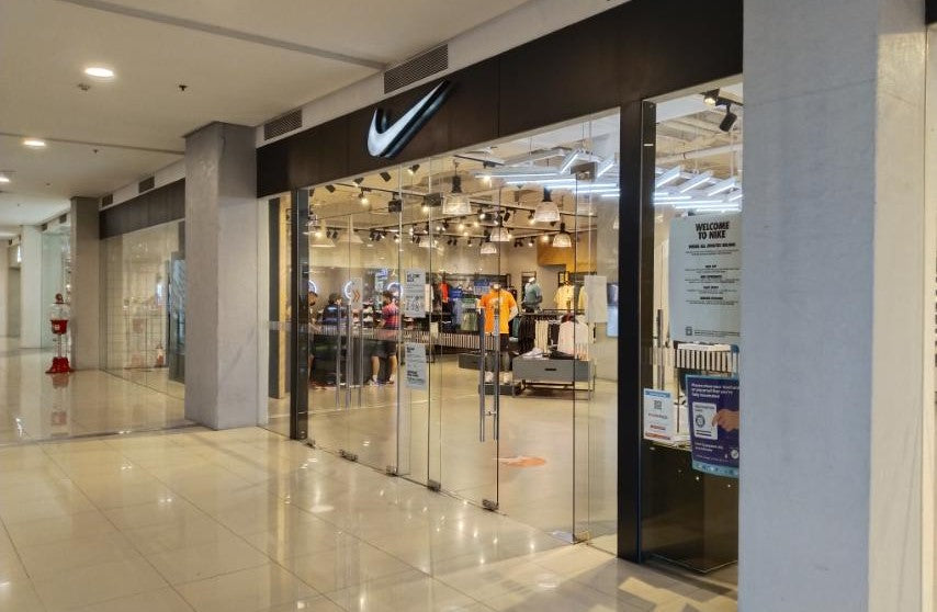 NIKE U.P. TOWN CENTER