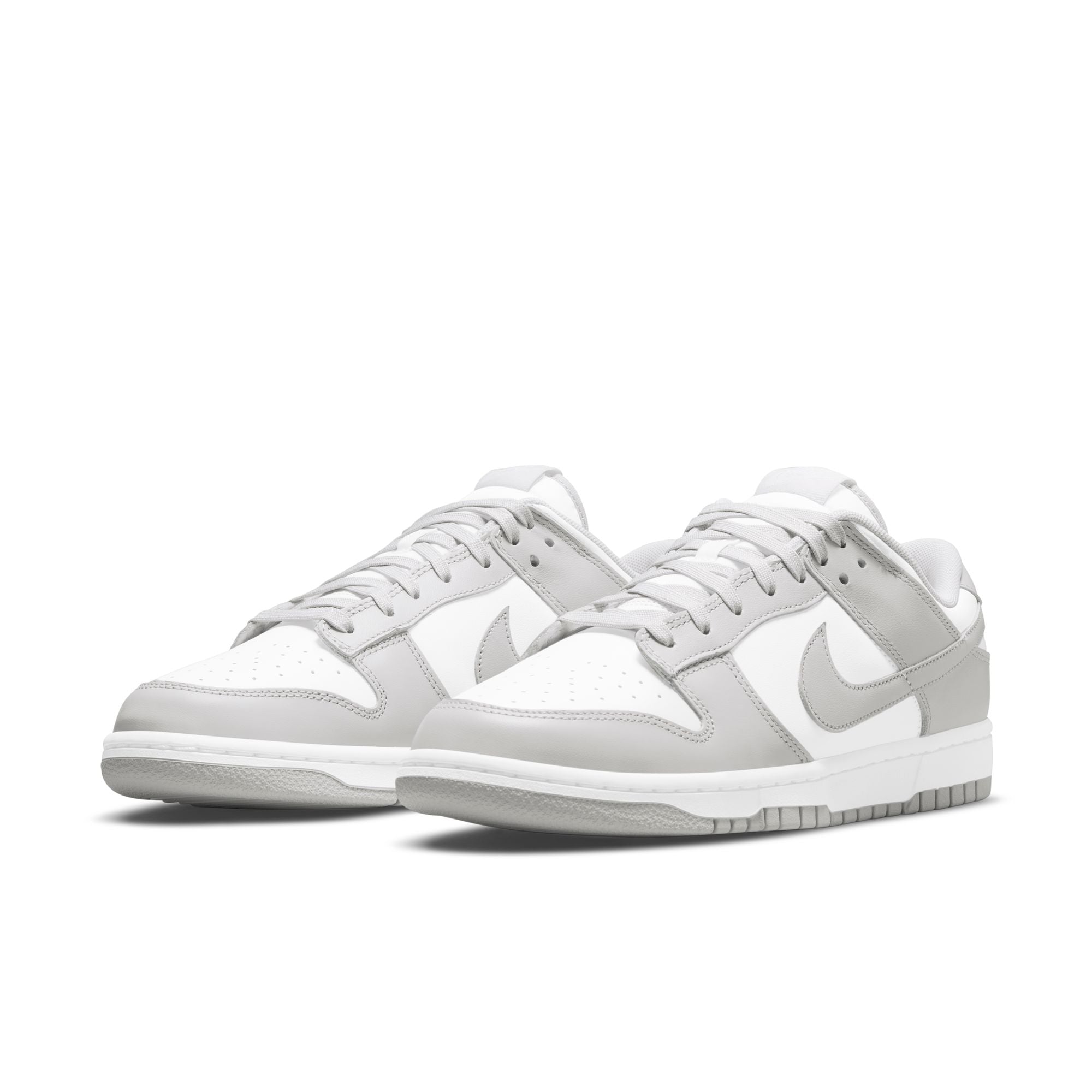 NIKE DUNK LOW  RETRO MENS SHOES