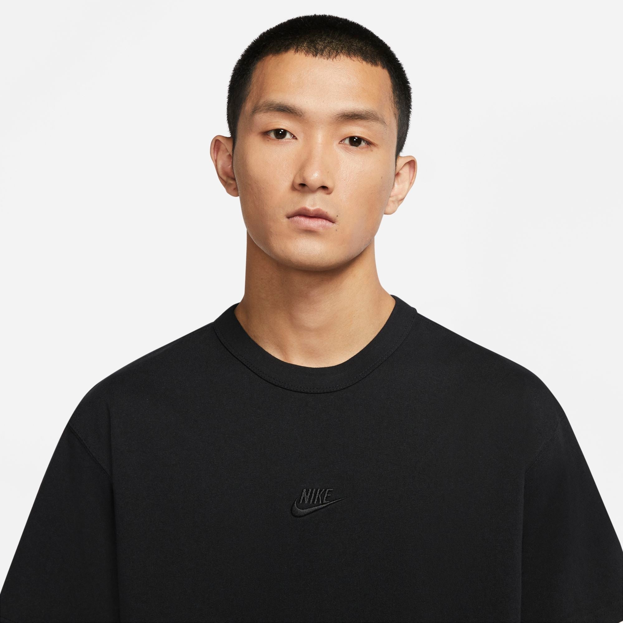 NIKE SPORTSWEAR PREMIUM ESSENTIALS MEN'S T-SHIRT BLACK/BLACK – TEAM ACCESS